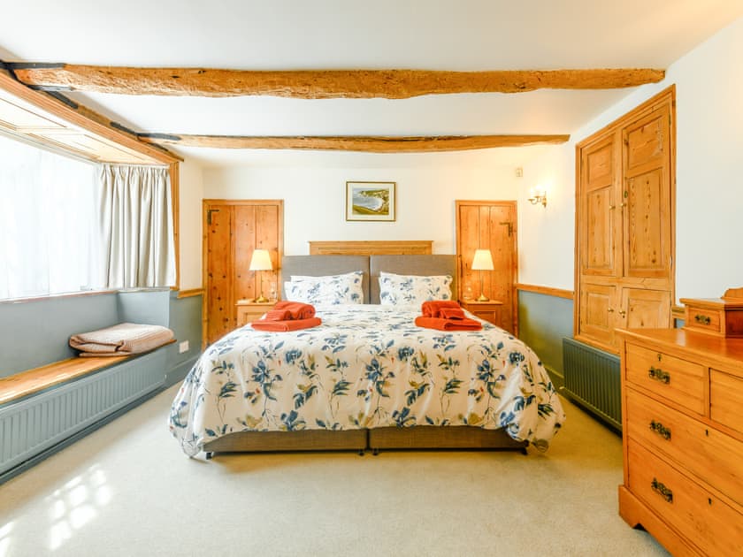 Double bedroom | Hazel Cottage, Briantspuddle, near Wareham