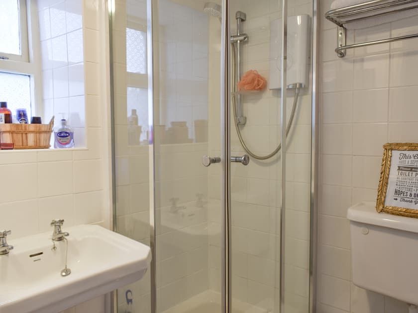 Shower room | Ty Capel, Llanrwst
