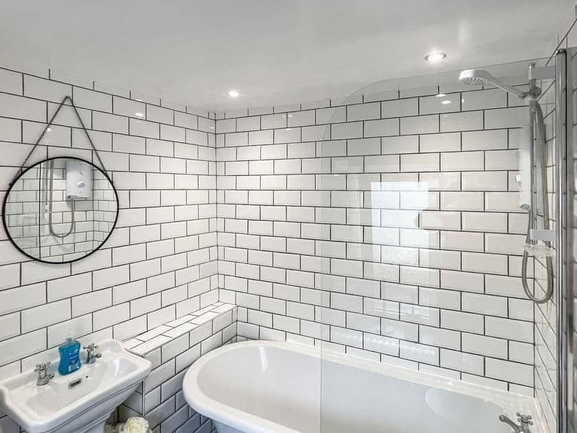 Bathroom | Bian Bosdinek, Mevagissey