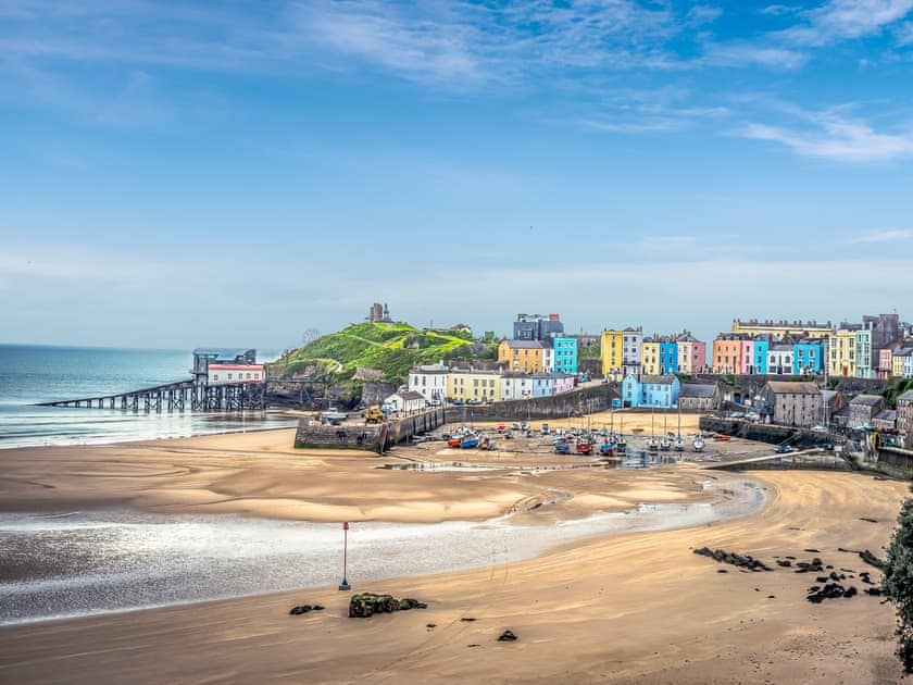 Surrounding area | Pembroke House, Tenby