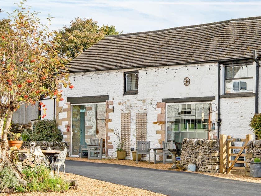 Exterior | Walnut Cottage - Hawthorn Farm, Buxton