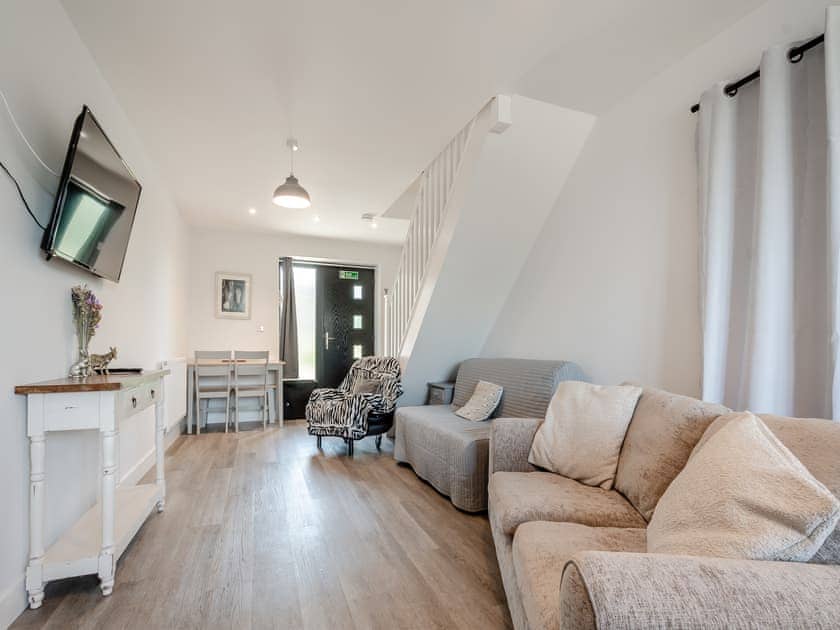 Living area | Wonky Donkey - Tanglin Farm, Brinkworth