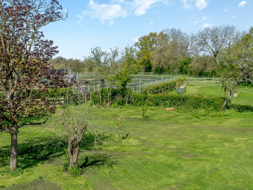 Surrounding area | Wonky Donkey - Tanglin Farm, Brinkworth