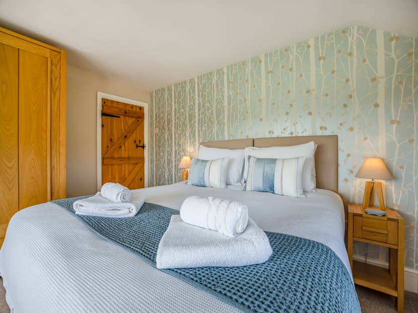 Super King bedroom  | The Cottage, Ashby Puerorum, near Horncastle