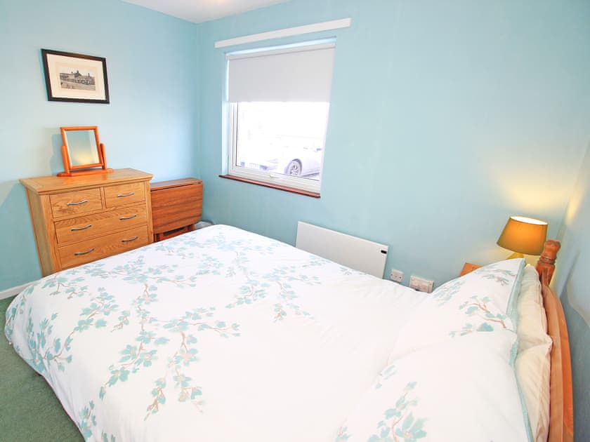 Double bedroom | Estuary Flat With Views, Porthmadog