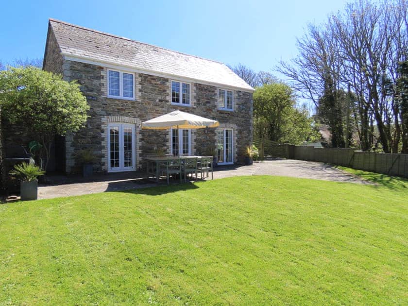 Picture perfect barn conversion | Barn Cottage, St Mawgan