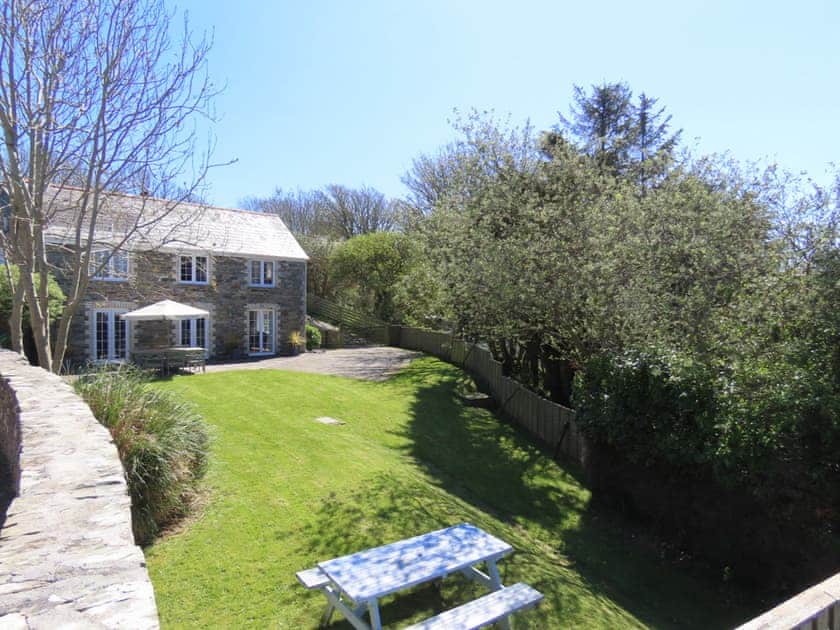 Delightful barn conversion | Barn Cottage, St Mawgan
