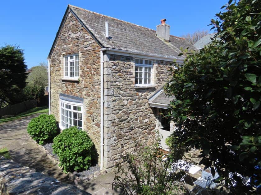 Delightful barn conversion | Barn Cottage, St Mawgan