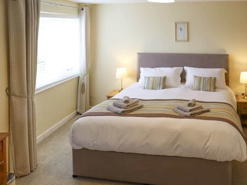 Super King Double bedroom  | The Hen House - Portclew Cottages, Freshwater East near Pembroke