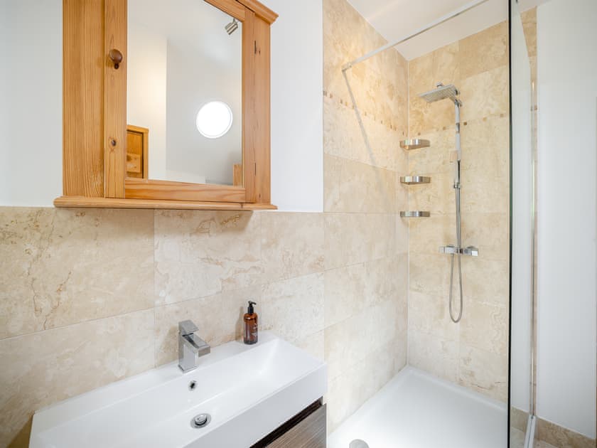 Shower room | Derwen Deg Fawr, Llanfair Dyffryn, near Llangollen