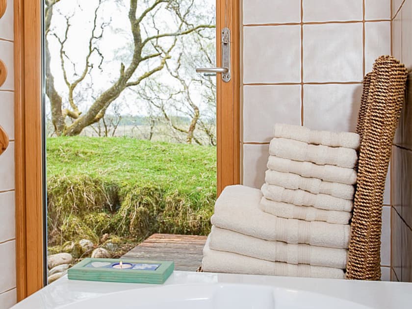 Bathroom | Sithean, Taynuilt