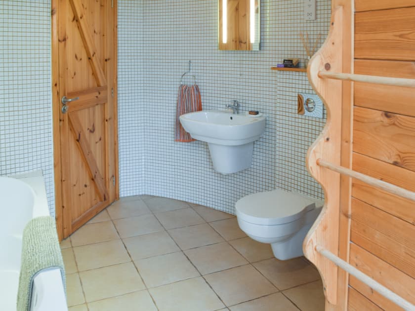 Bathroom | Sithean, Taynuilt