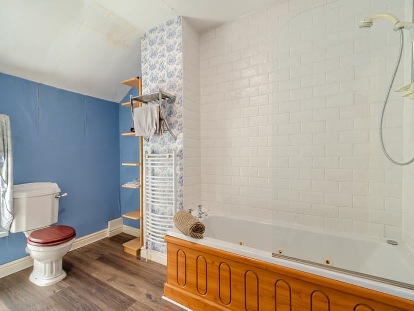 Bathroom | Lilac Cottage, Grosmont
