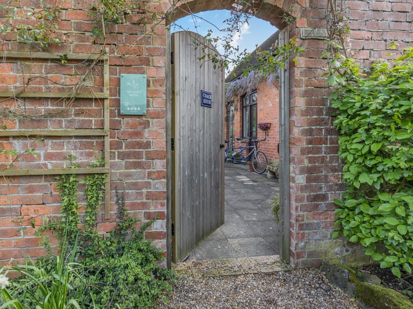 Exterior | The Coach House, Aldington, Ashford
