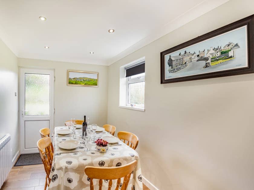 Kitchen/diner | Ty Canol, Pencaerau, Rhiw, Pwllheli