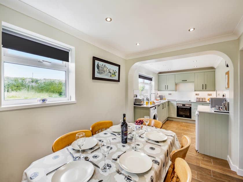 Kitchen/diner | Ty Canol, Pencaerau, Rhiw, Pwllheli