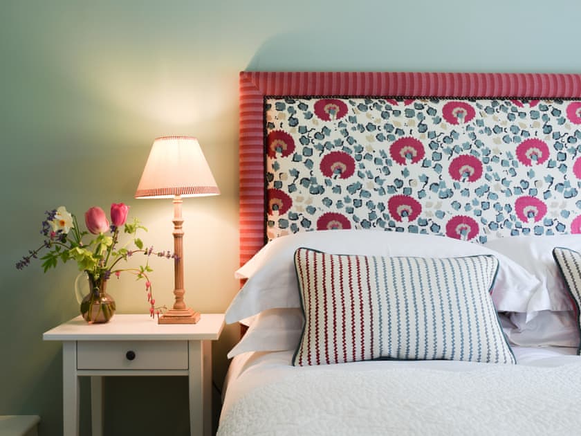 Double bedroom | Club Cottage, Farleigh Wallop, near Basingstoke