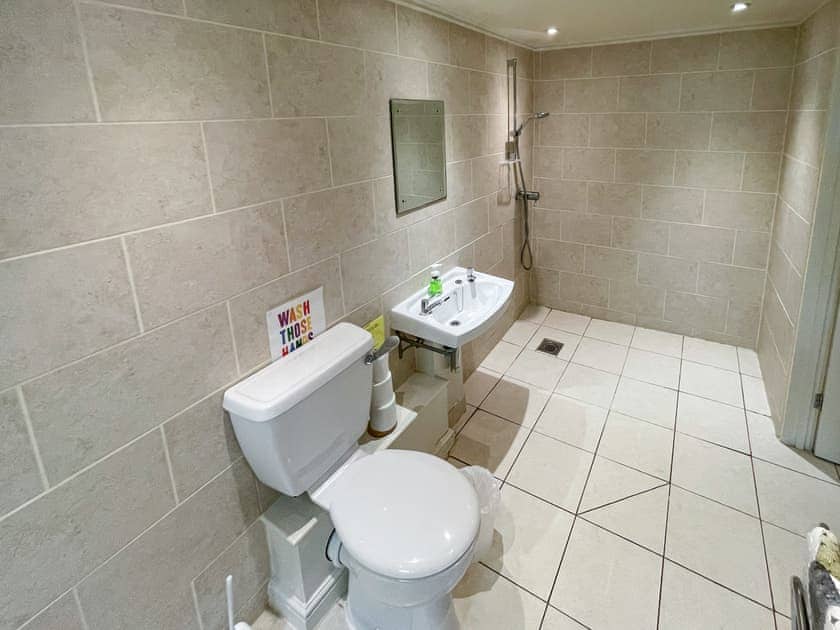 Bathroom | Lily Pad 5 - Lily Pad Cottages, Nassington, near Stamford