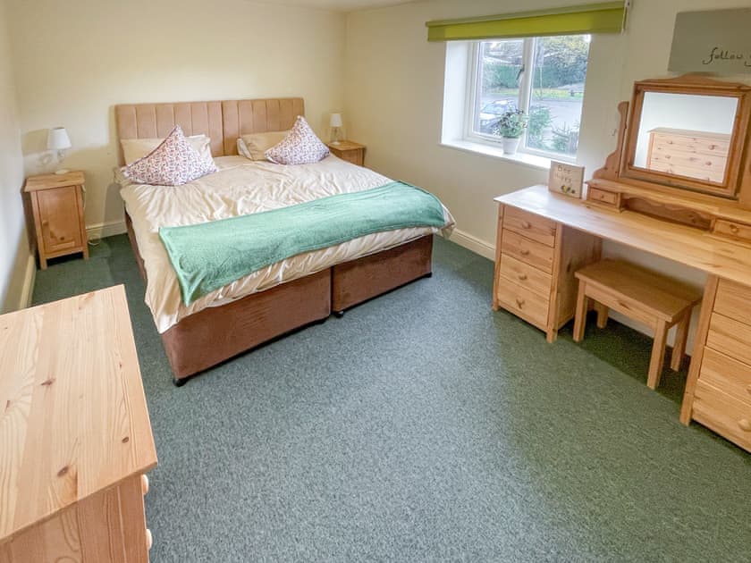 Double bedroom | Lily Pad 9 - Lily Pad Cottages, Nassington, near Stamford