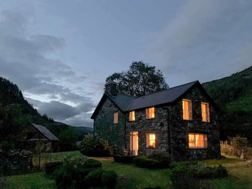 Exterior | Dol Y Clochydd, Llanfachreth, near Dolgellau