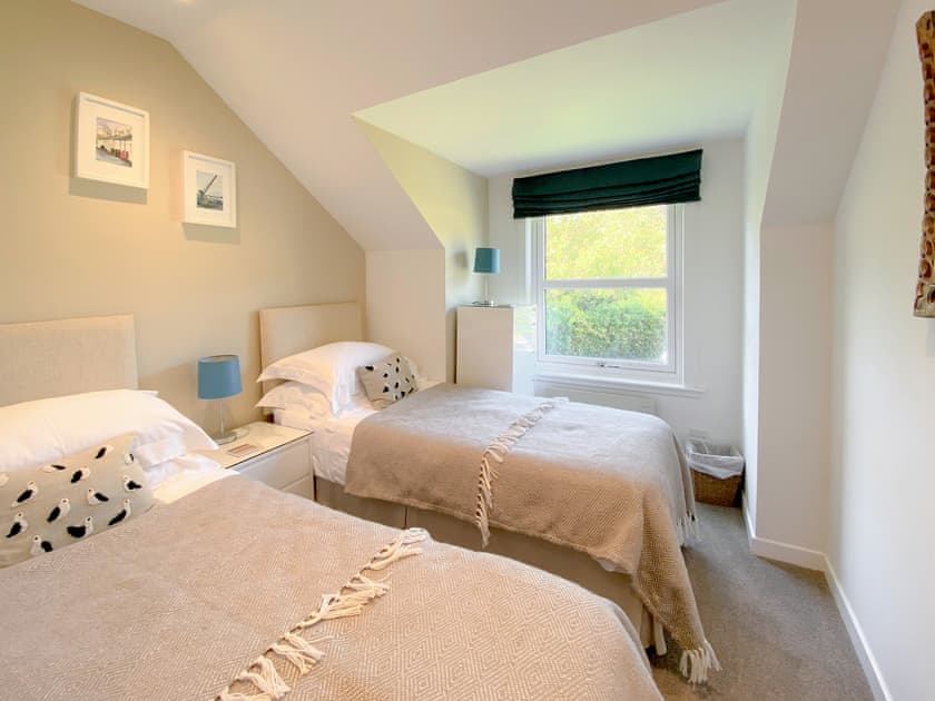 Twin bedroom | Rockpool Cottage - Tramway Cottages, Ellenabeich, Isle of Seil