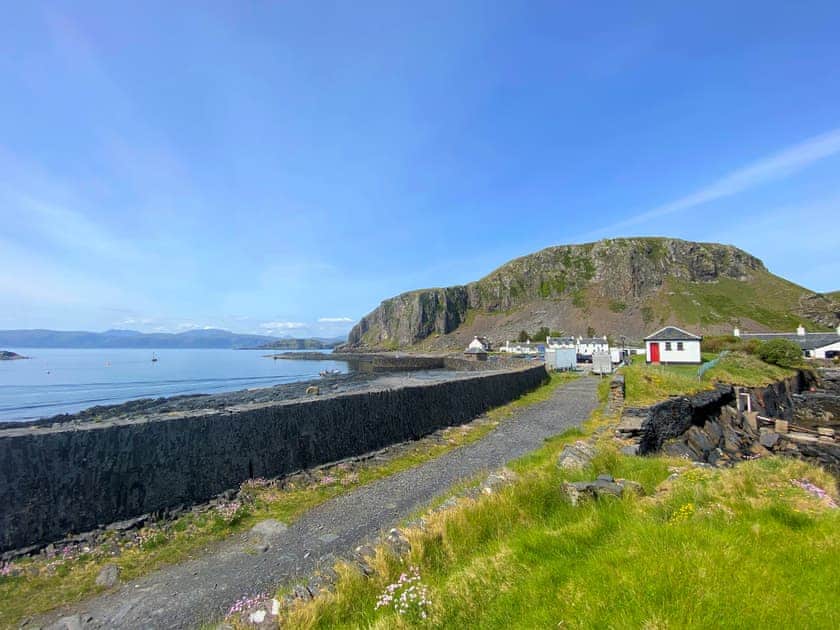 Path to the pier in Ellenabeich | Seashell Cottage - Tramway Cottages, Ellenabeich, Isle of Seil