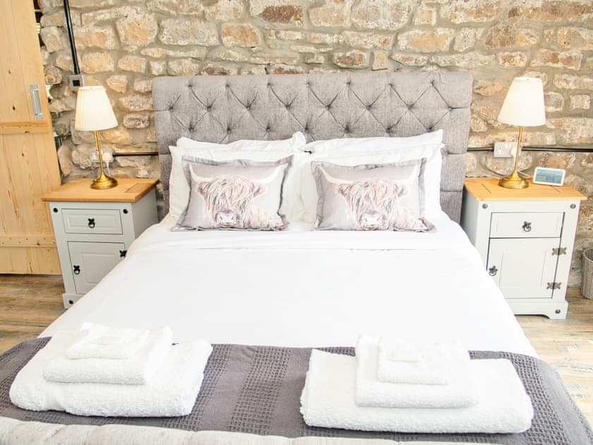 King bedroom | Acre Hill Cottage - Acre Hill Farm, Lane Ends, near Bolton by Bowland