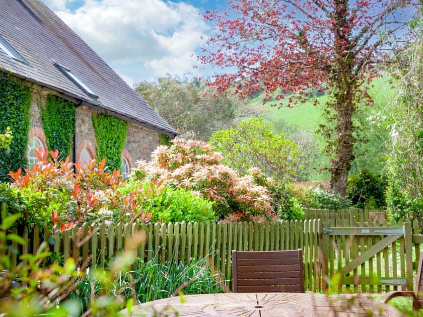 Garden | Papermaker’s Cottage - Tuckenhay Mill, Bow Creek, between Dartmouth and Totnes