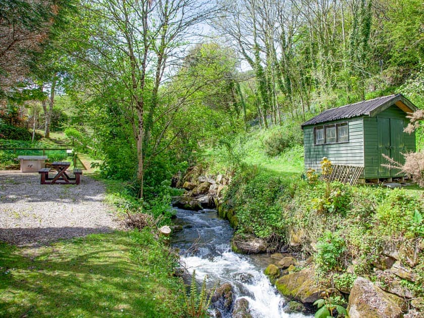 Garden and grounds | Tuckenhay Mill, Bow Creek, between Dartmouth and Totnes