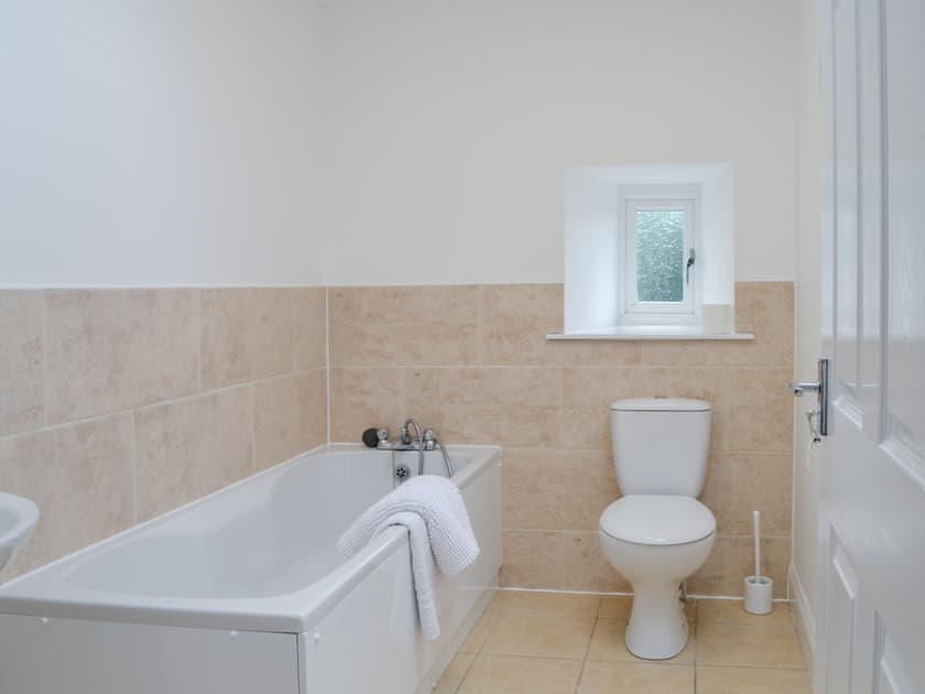Bathroom | Kirroughtree Steading 2 - Kirroughtree Steading Holidays, Newton Stewart