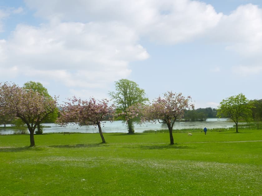Castle Douglas - Lochside Park | Craigvar House, Castle Douglas