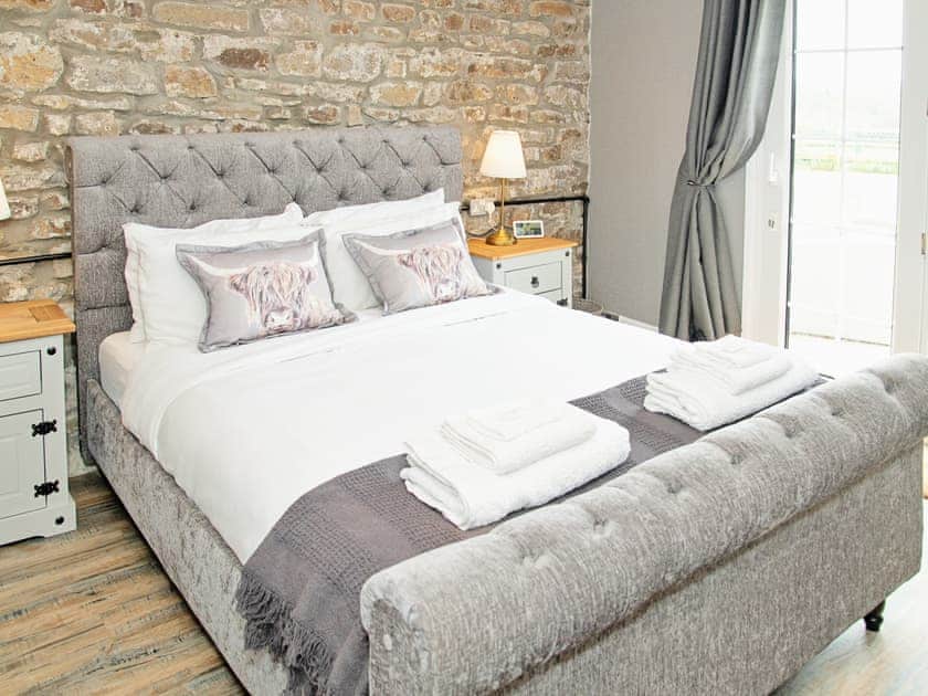 King bedroom | Acre Hill Cottage - Acre Hill Farm, Lane Ends, near Bolton by Bowland