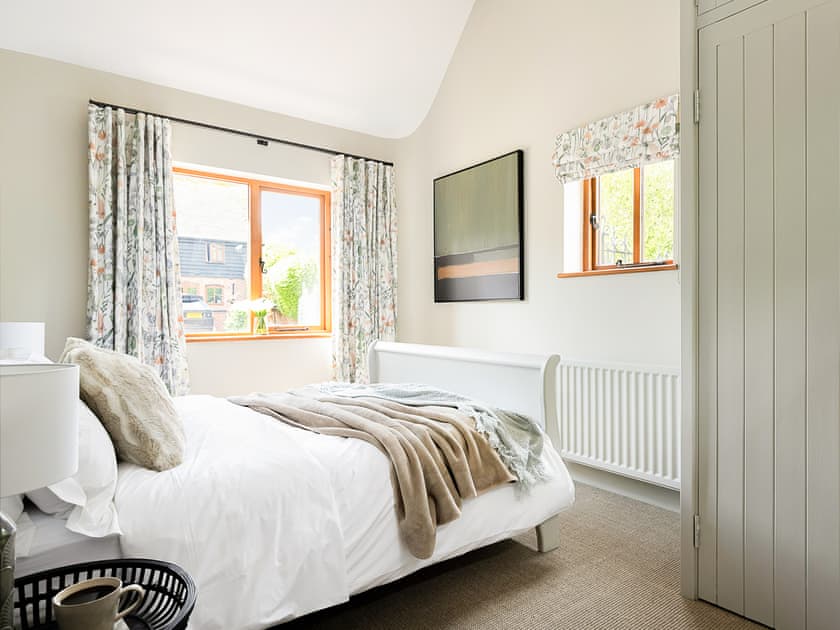 Double bedroom | Lantern Lodge, Bramley, near Tadley