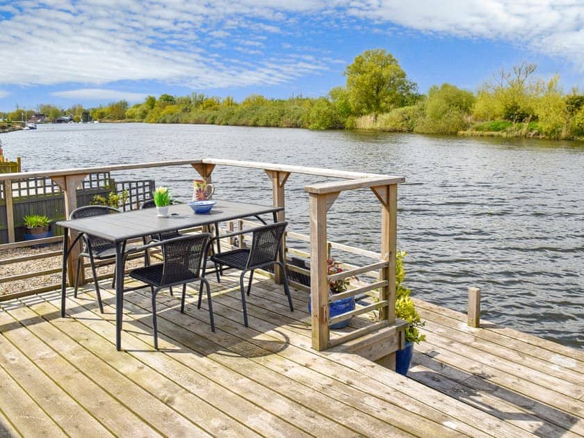 Decking | Evening Glory, Brundall