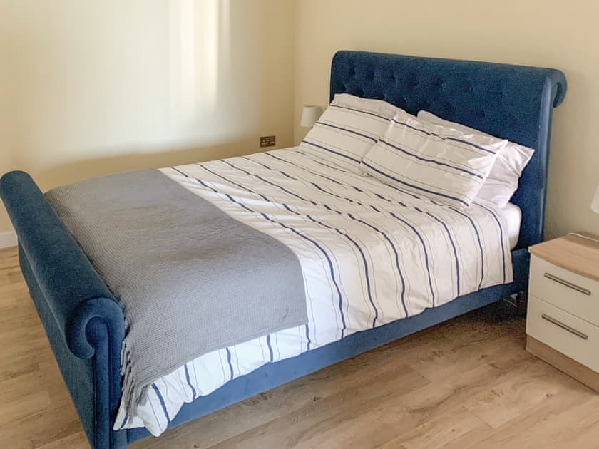 Double bedroom | Twin Oaks, Fritton, near Great Yarmouth