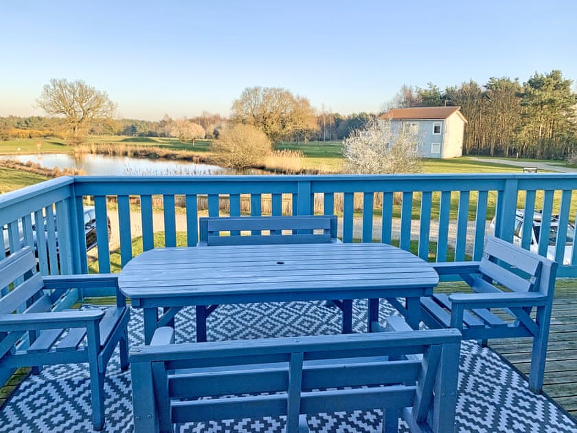 Upper Deck | Twin Oaks, Fritton, near Great Yarmouth