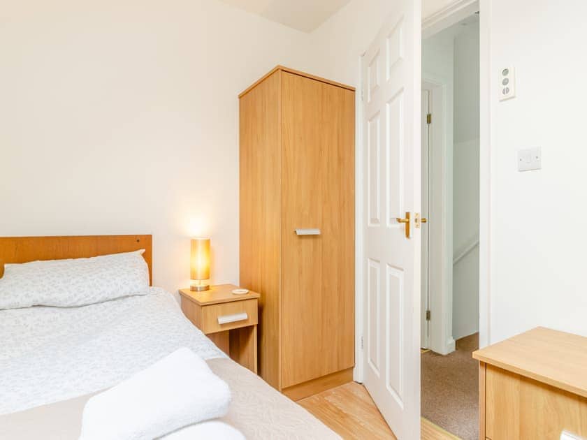 Twin bedroom | The Granary - Wilson Cottages, Lingdale, near Saltburn-by-the-Sea