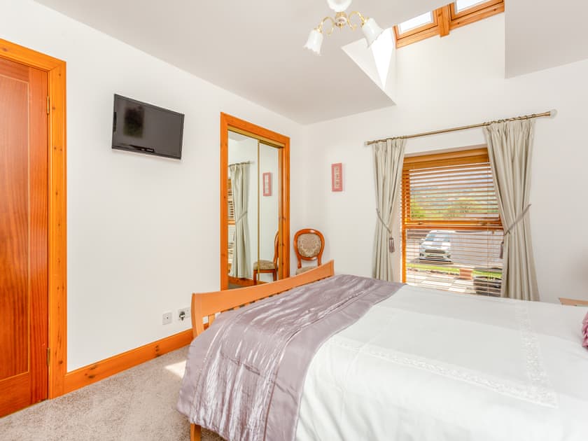 Double bedroom | Fyvie Cottage, Fort William