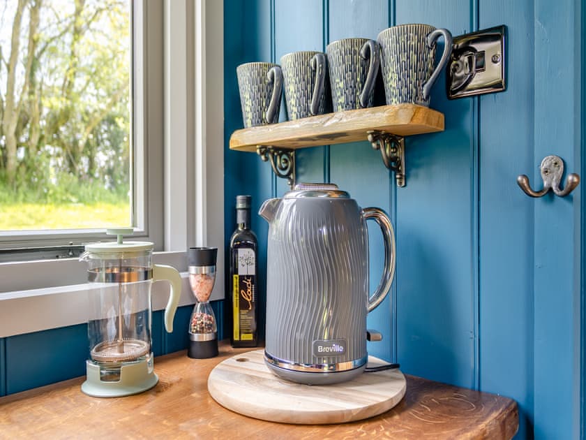 Interior | Willow Shepherd’s Hut - Shropshire Glamping, Telford