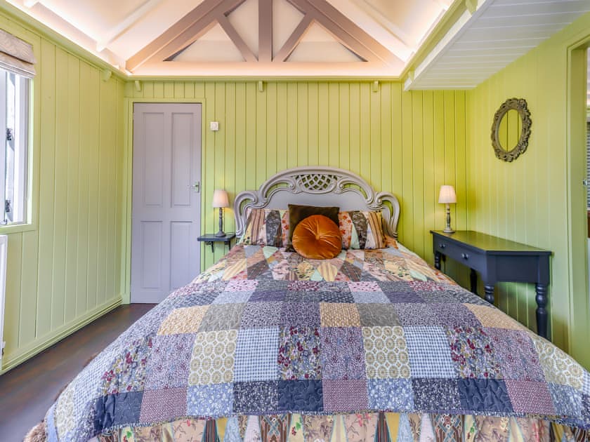 Bedroom | Summer House - Shropshire Glamping, Telford