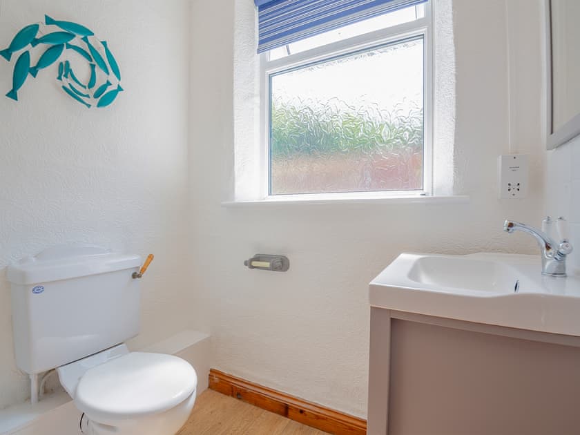 Shower room | The Lobster Pot, Trefor, near Caernarfon