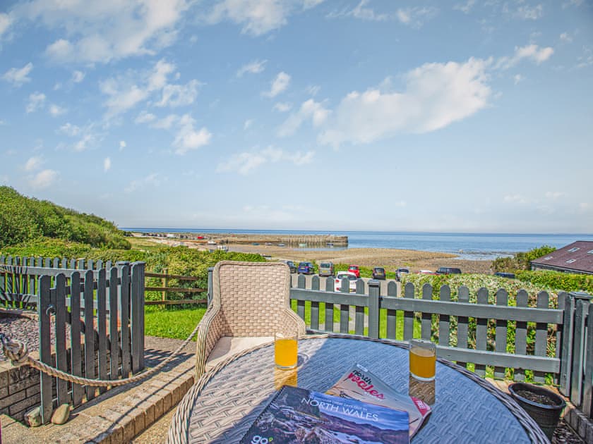 Sitting-out-area | The Lobster Pot, Trefor, near Caernarfon