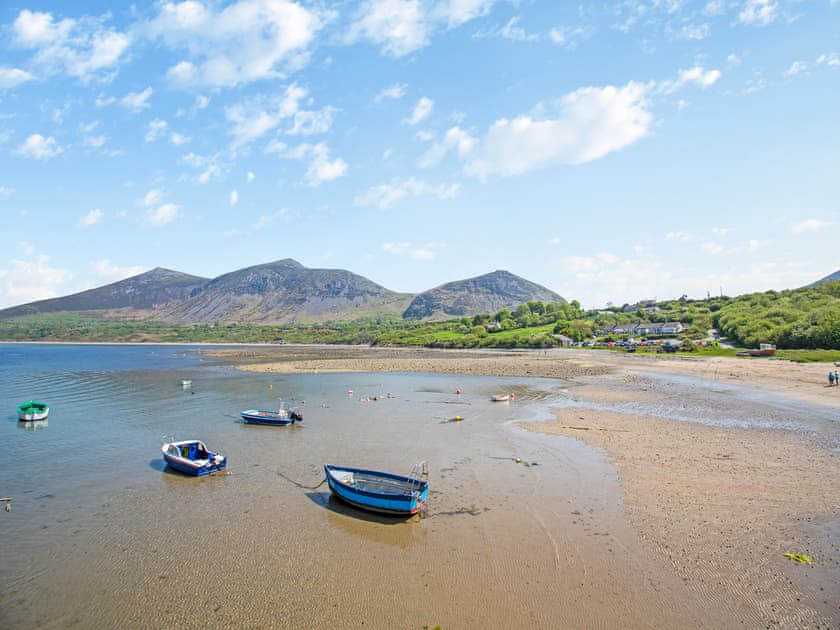 Surrounding area | The Lobster Pot, Trefor, near Caernarfon