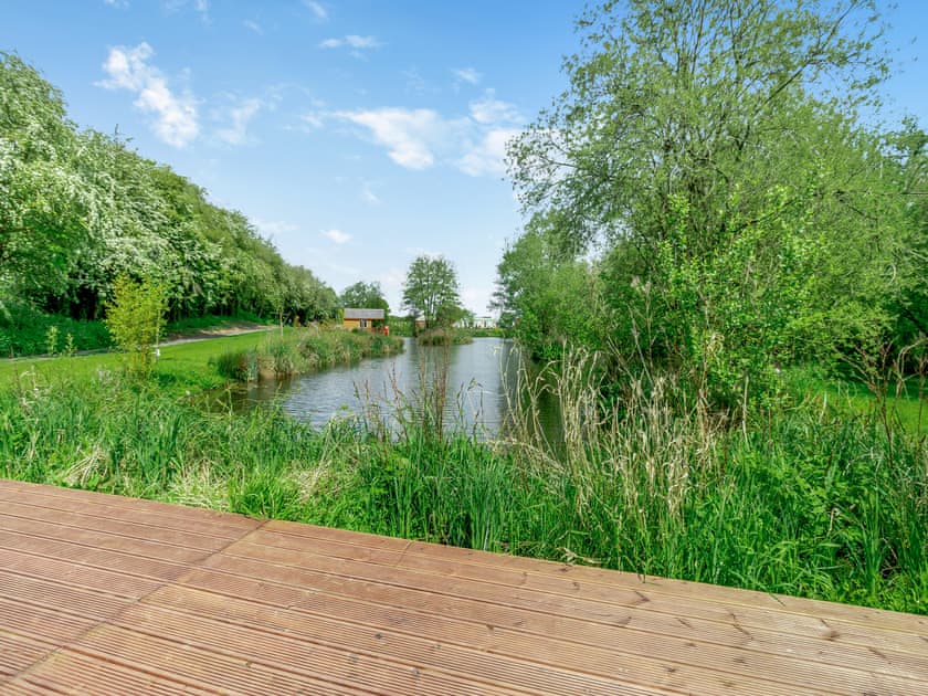 Setting | Geo Dome - Shropshire Glamping, Telford
