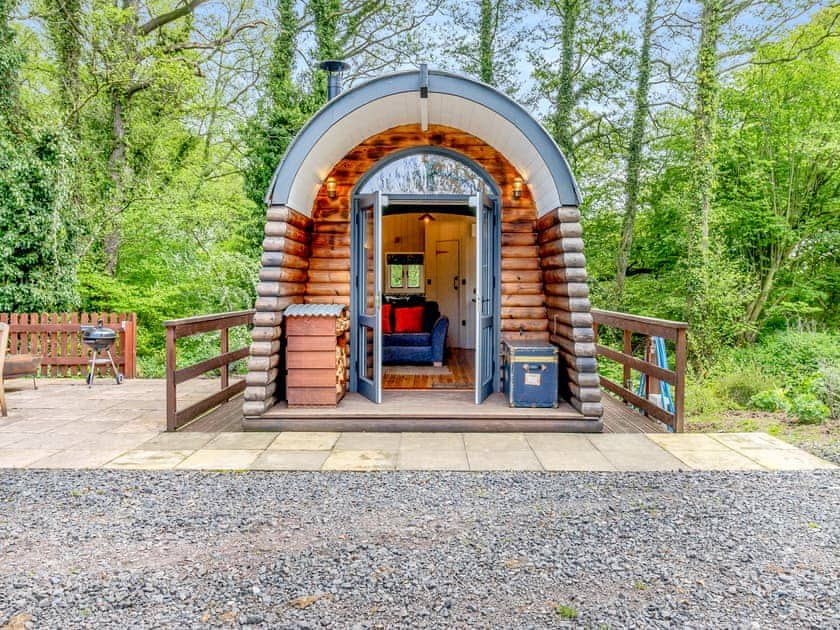 Exterior | Kingfisher Pod - Shropshire Glamping, Telford