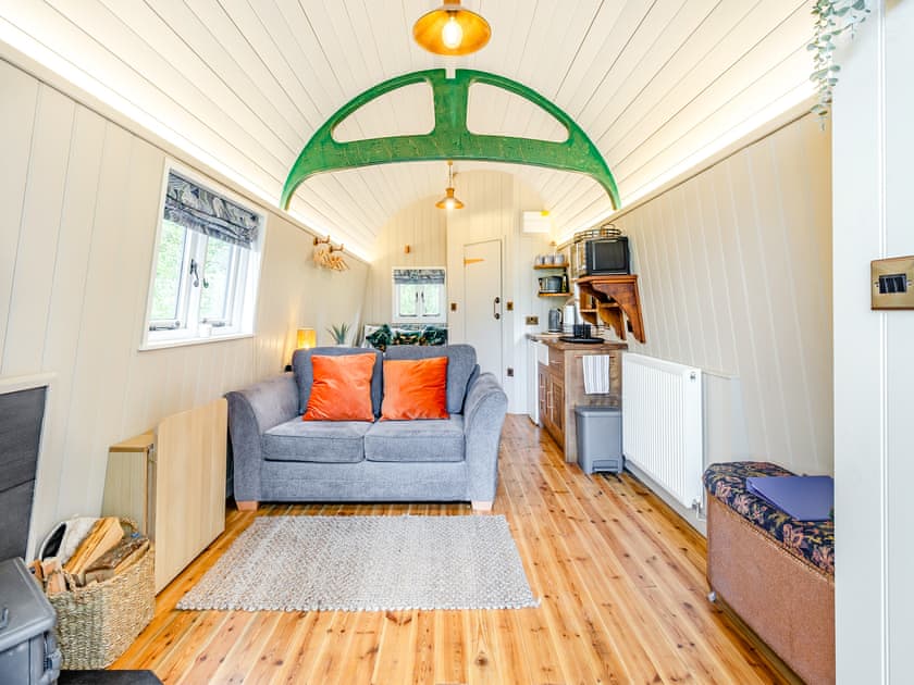 Interior | Kingfisher Pod - Shropshire Glamping, Telford