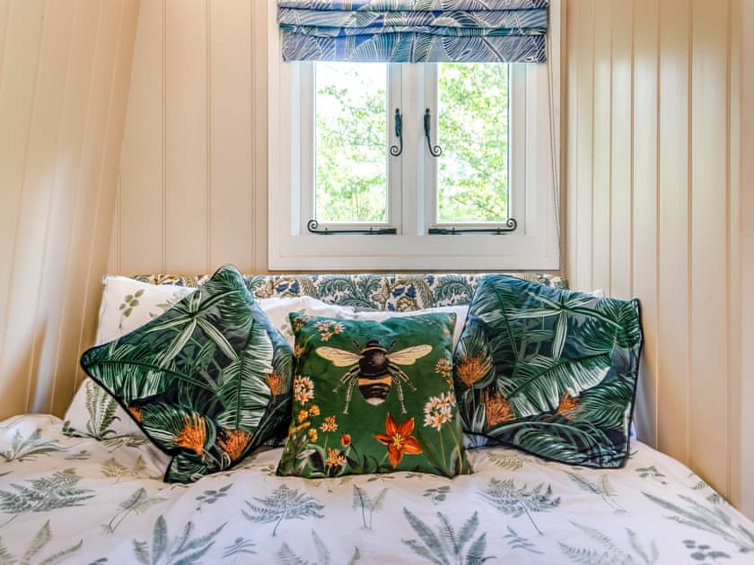 Interior | Kingfisher Pod - Shropshire Glamping, Telford