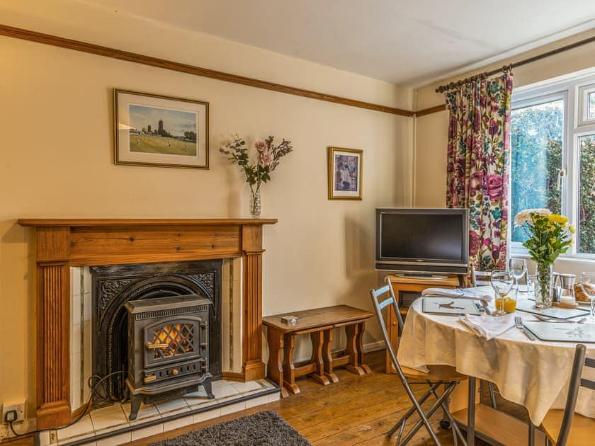 Living room/dining room | Glebe Cottage, Nynehead