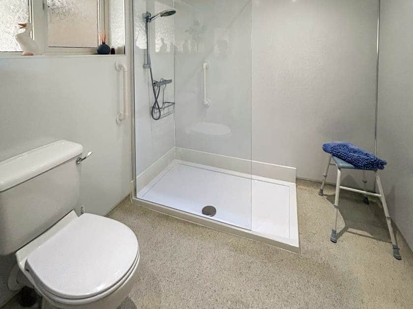 Shower room | Corner Cottage, Bridlington