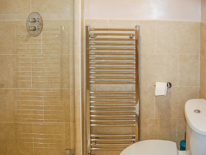 Bathroom | Abermaw Apartment, Barmouth